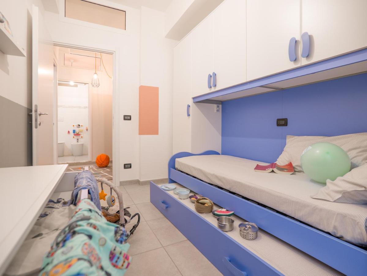 Babyaccommodation Family Experience IV Pietra Ligure Exterior foto